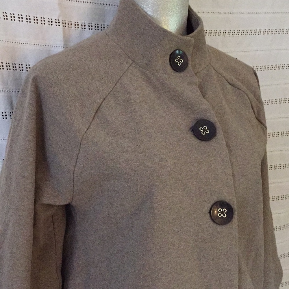 Three button banana republic